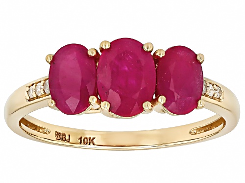 2.07ctw John Saul Ruby With 0.03ctw White Diamond 10k Yellow Gold Ring - Size 9