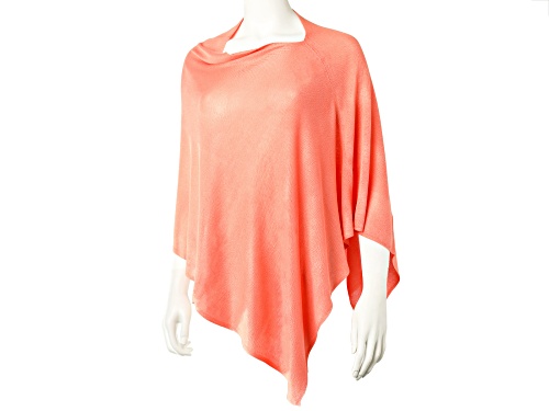Elsa Solid Bamboo Poncho in Peach
