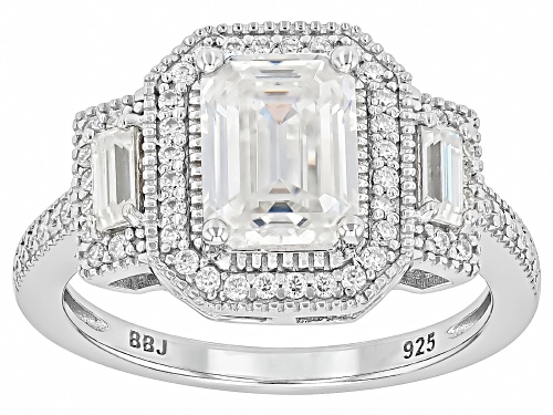 MOISSANITE FIRE® 2.49CTW EMERALD WITH BAGUETTE AND ROUND PLATINEVE® RING - Size 6