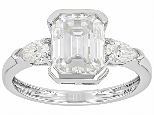 MOISSANITE FIRE® 2.87CTW DEW EMERALD AND PEAR SHAPE PLATINEVE® RING - Size 8