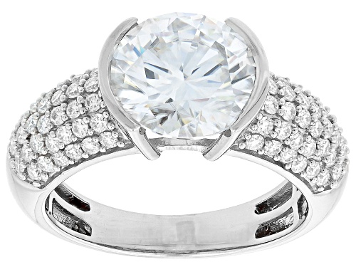 MOISSANITE FIRE(R) 4.34CTW DEW ROUND PLATINEVE(R) RING - Size 8