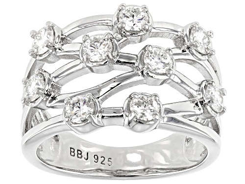 Pre-Owned MOISSANITE FIRE(R) .90CTW DEW ROUND PLATINEVE(R) RING - Size 5