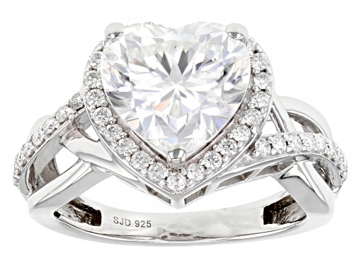 Pre-Owned MOISSANITE FIRE(R) 4.12CTW DEW HEART SHAPE & ROUND PLATINEVE(R) RING - Size 6