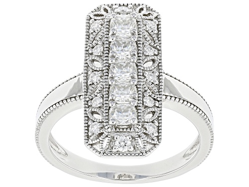 Pre-Owned MOISSANITE FIRE(R) .81CTW DEW CUSHION CUT AND ROUND PLATINEVE(R) RING - Size 7