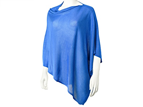 Pre-Owned Elsa Solid Bamboo Poncho in Azure Blue