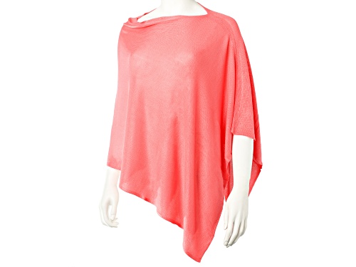 Pre-Owned Elsa Solid Bamboo Poncho in Watermelon