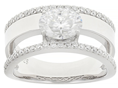 Pre-Owned MOISSANITE FIRE® 1.96CTW DEW OVAL AND ROUND PLATINEVE® RING - Size 8