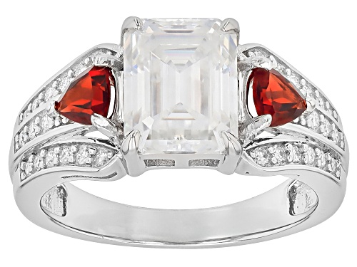 Pre-Owned MOISSANITE FIRE® 2.82CTW DEW EMERALD CUT AND ROUND WITH GARNET PLATINEVE® RING - Size 6