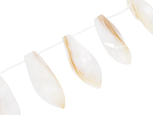 Pre-Owned Ebony Shell 35-45mm Petal Shaped Bead Strand Approximately 15-16" in Length