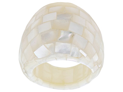 White South Sea Mother-Of-Pearl Ring - Size 6