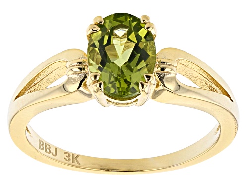 0.95ct Oval Peridot 3K Gold Solitaire Ring - Size 6