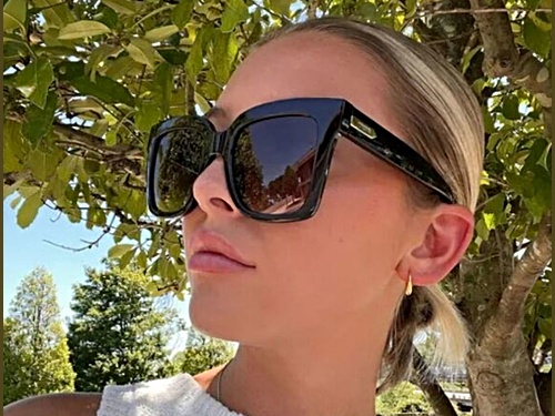 QUAY Icy Espresso Square Frame / Brown Lenses Sunglasses
