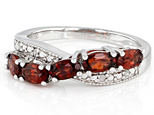 1.40ctw Vermelho Garnet™ with .03ctw White Diamond Rhodium Over Sterling Silver Ring - Size 7
