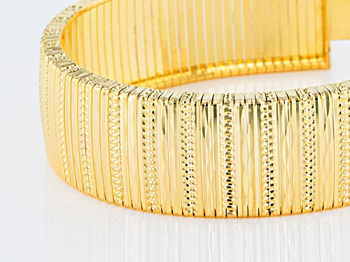 Moda Al Massimo® 18k Yellow Gold Over Bronze Textured Omega 7 1/2 Inch Bracelet - Size 7.5