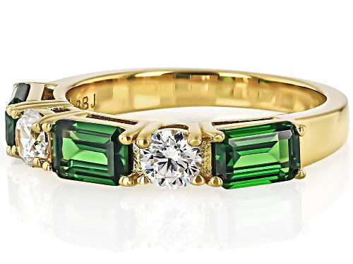 Bella Luce® 4.64ctw Emerald And White Diamond Simulants Eterno™ Yellow Ring - Size 7