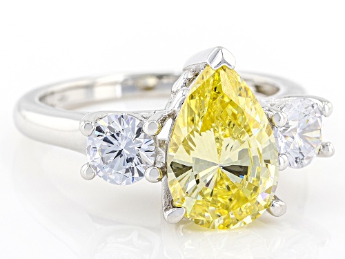Bella Luce® 6.31ctw Canary And White Diamond Simulants Rhodium Over Sterling Silver Ring - Size 9