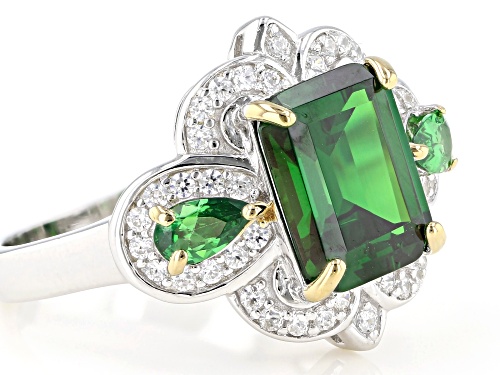 Bella Luce ® 6.56ctw Emerald and White Diamond Simulants Rhodium Over Sterling Ring (4.58ctw DEW) - Size 7