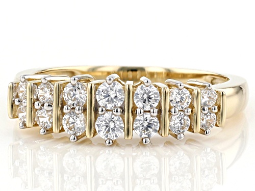 Bella Luce ® 1.08ctw White Diamond Simulant 10K Yellow Gold Ring (0.50ctw DEW) - Size 7