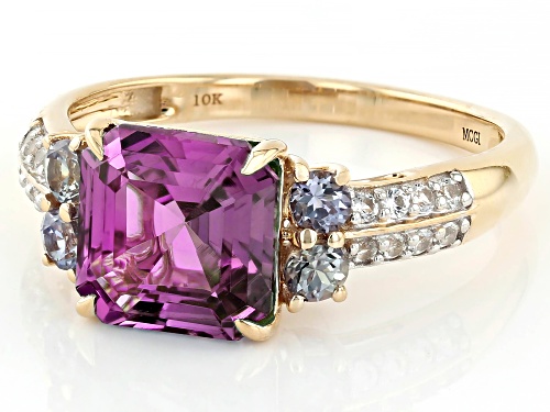 3.33ctw Lab Color Change Sapphire With 0.14ctw Lab White Sapphire 10k Yellow Gold Ring - Size 6