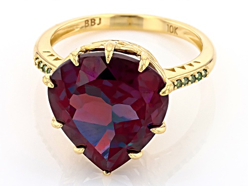 9.35ct Lab Created Alexandrite And 0.05ctw Green Diamond 10k Yellow Gold Ring - Size 10