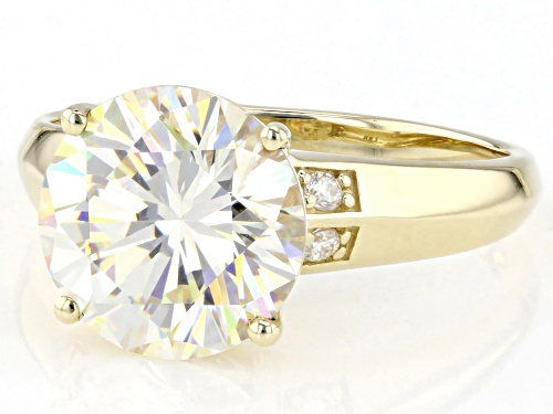 4.74ct Round Strontium Titanate With 0.05ctw Round White Moissanite 10k Yellow Gold Ring - Size 8