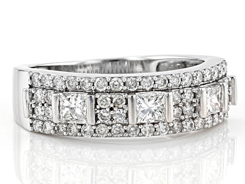 0.90ctw Round And Princess Cut White Diamond 10K White Gold Ring - Size 10