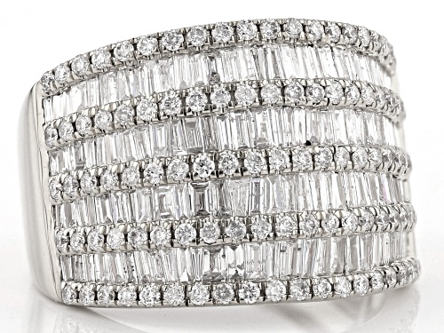 1.57ctw Round & Baguette White Diamond 14K White Gold Ring - Size 7
