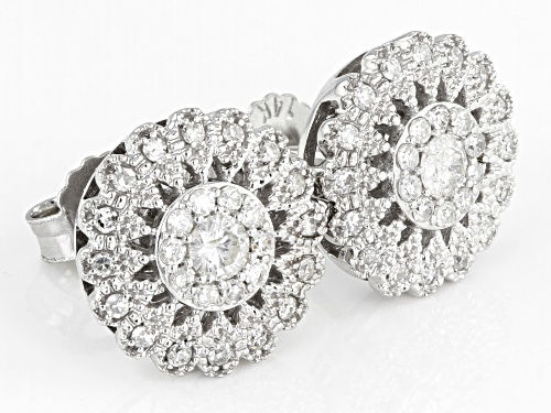 0.50ctw Round White Diamond 14K White Gold Cluster Earrings