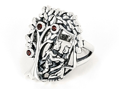 Artisan Collection Of India™ 0.16ctw Round Garnet Sterling Silver Tree Of Life Ring - Size 9