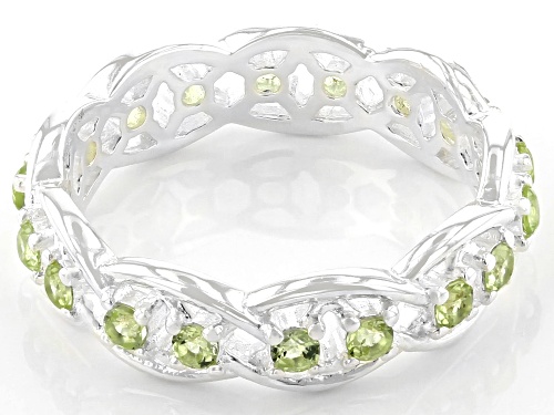 Artisan Collection of Ireland™ 0.04ctw 2mm Round Peridot Forever Knot Sterling Silver Ring - Size 9