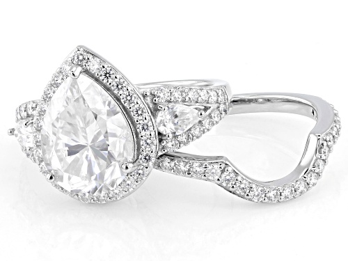 MOISSANITE FIRE® 5.45CTW DEW PEAR AND ROUND PLATINEVE® RING AND BAND - Size 8