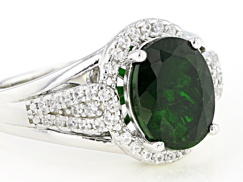 2.04ct Oval Chrome Diopside With .22ctw Round White Zircon Rhodium Over Sterling Silver Ring - Size 7