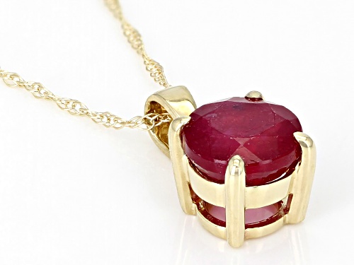 0.90ct Round Red Mahaleo® Ruby 10k Yellow Gold Pendant With Chain