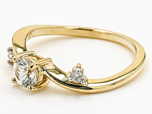 0.81ctw White Zircon And 0.06ctw Diamond 10K Yellow Gold Ring - Size 7