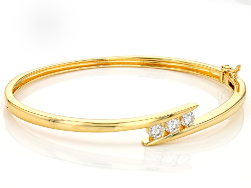 MOISSANITE FIRE® .99CTW DEW ROUND 14K YELLOW GOLD OVER SILVER BANGLE BRACELET - Size 7.25