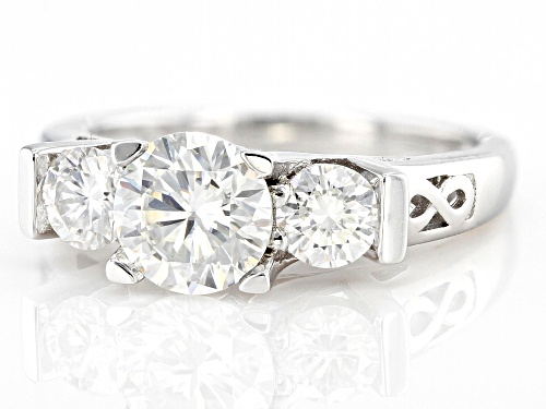MOISSANITE FIRE® 1.86CTW DEW ROUND BRILLIANT PLATINEVE® RING - Size 5