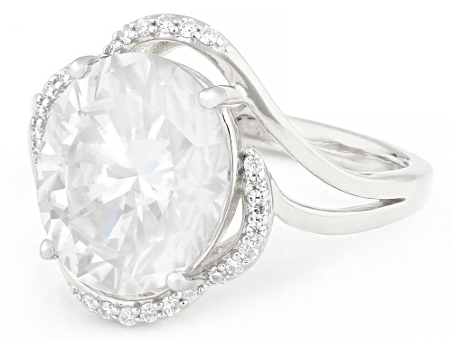 MOISSANITE FIRE® 6.06CTW DEW OVAL AND ROUND PLATINEVE® RING - Size 9