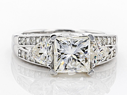 MOISSANITE FIRE® 3.14CTW DEW SQUARE BRILLIANT AND HEART SHAPE WITH ROUND PLATINEVE™ RING - Size 10