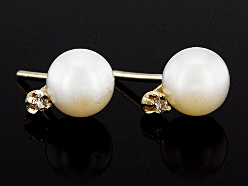 5-6mm White Cultured Freshwater Pearl & 0.02ctw White Diamond 14k Yellow Gold Stud Earrings