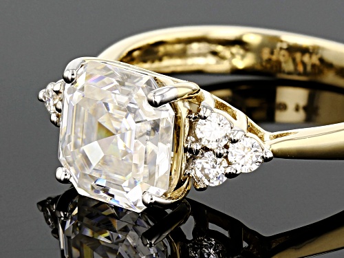MOISSANITE FIRE® 3.14CTW DEW ASSCHER CUT AND ROUND 14K YELLOW GOLD RING - Size 10
