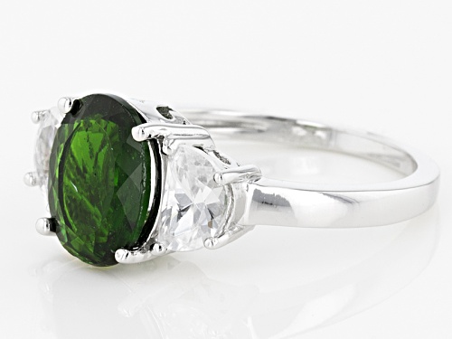 2.50ct Oval Russian Chrome Diopside With 1.31ctw Crescent Shape White Zircon Sterling Silver Ring - Size 12