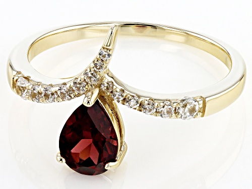 Pre-Owned 0.72ct Vermelho Garnet™ With 0.25ctw White Zircon 10k Yellow Gold Ring - Size 9