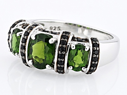 Pre-Owned 1.93ctw Oval Chrome Diopside With .46ctw Black Spinel Rhodium Over Sterling Silver Ring - Size 7