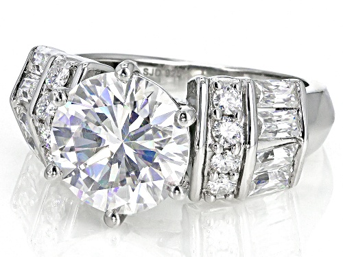 Pre-Owned MOISSANITE FIRE(R) 4.64CTW DEW ROUND & BAGUETTE PLATINEVE(R) RING - Size 10