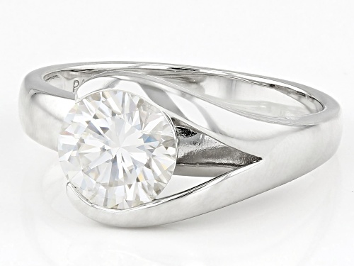 Pre-Owned MOISSANITE FIRE® 1.50CT DEW ROUND PLATINEVE® RING - Size 6