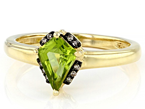 Pre-Owned .98ctw Kite Peridot with .04ctw Champagne Diamonds 10k Yellow Gold Ring - Size 10