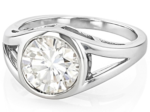 Pre-Owned MOISSANITE FIRE® 2.20CT DEW ROUND BRILLIANT PLATINEVE® RING - Size 6