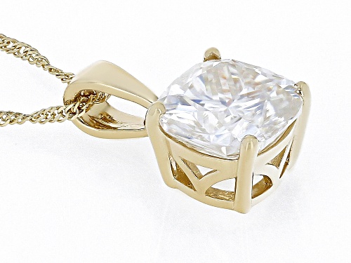 Pre-Owned MOISSANITE FIRE(R) 2.40CT DEW CUSHION CUT 14K YELLOW GOLD SOLITAIRE PENDANT & 18 INCH CHAI
