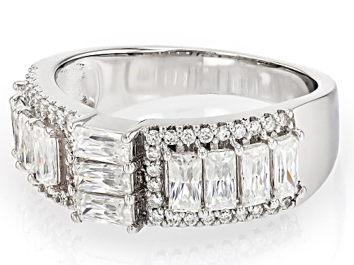 Pre-Owned MOISSANITE FIRE® 1.43CTW DEW BAGUETTE  AND ROUND BRILLIANT PLATINEVE® RING - Size 6