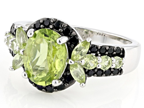 Pre-Owned 2.48 Manchurian Peridot™ with 0.42ctw Black Spinel Rhodium Over Sterling Silver Ring - Size 8